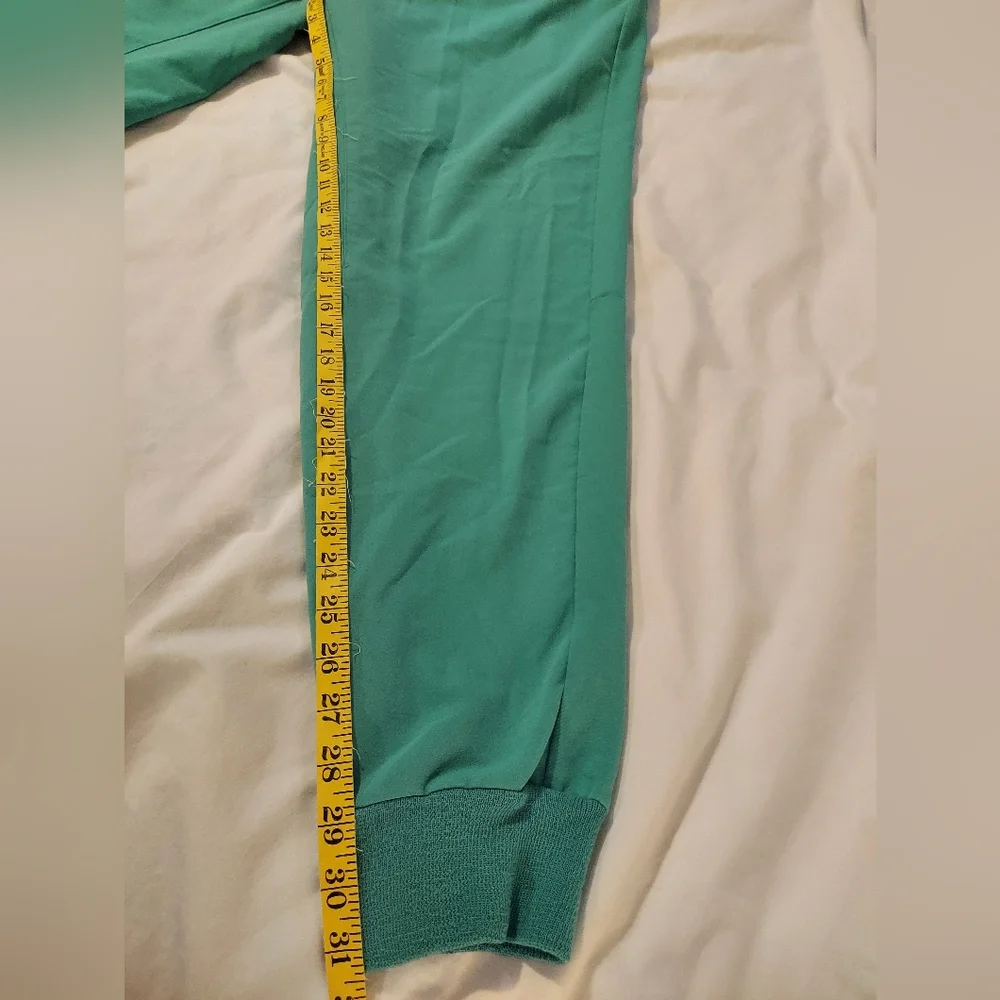 Figs Men's Surgical Green Technical Collection Jogger Scub Pants - XL